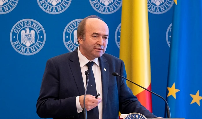 Tudorel Toader, susține că blocajul poate fi depășit doar printr-o decizie a CCR FOTO: Gov.ro