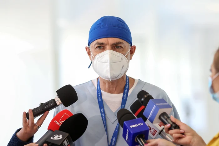 Dr. Mihai Craiu avertizează asupra riscurilor la care se expun pacienții care se tratează singuri de Covid-19foto: Inquam Photos