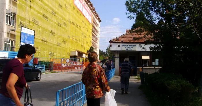 Vâlcenii s-au adresat medicilor de familie pentru că SJU Vâlcea nu are medicamente. Foto Adevărul