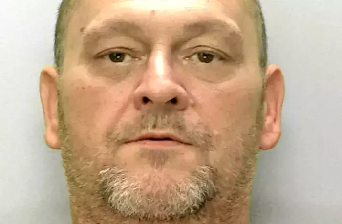 Cadavrul unei femei, ținut în apartament peste doi ani de fostul iubit.