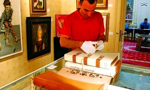 Documente din Procesul Templierilor, scoase la licitaţie în Bucureşti jpeg