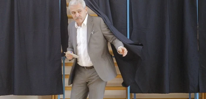 Liviu Dragnea, liderul PSD, va merge şi el la vot la ora 19.00. FOTO Inquam Photos / Octav Ganea