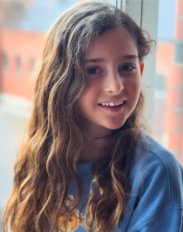 Prințesa Adrienne a Suediei, Instagram png
