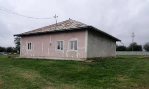 Micuţi cu visuri mari,în săli de clasă improvizate jpeg