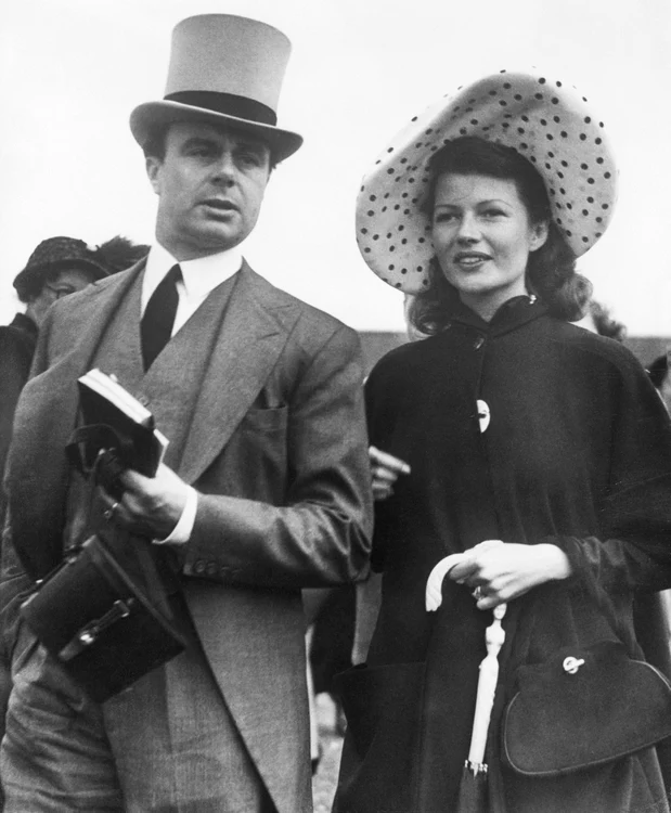 Rita Hayworth și prințul Aly Khan GettyImages 514080338 jpg