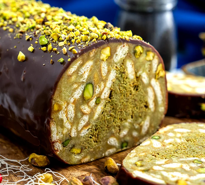 Salam de biscuiți Dubai FOTO: Jamila Cuisine