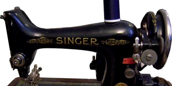 Masina de cusut Singer 