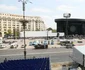 Ultimele pregătiri pentru mult aşteptatul concert din Piaţa Constituţiei de miercuri