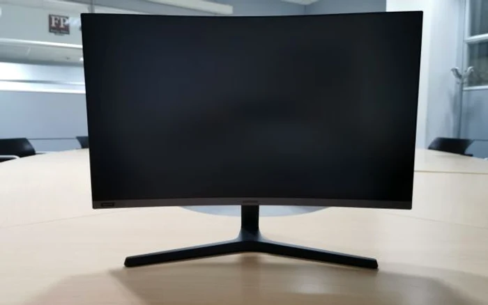 Monitor Samsung CRG5 27inch