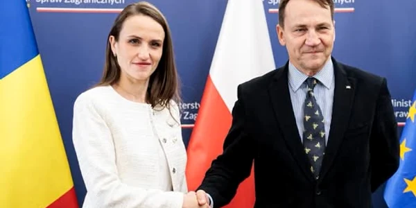 Radek Sikorski si Oana Toiu FB Oana Toiu jpg