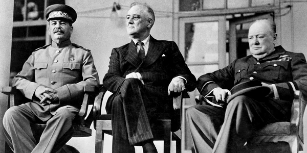 Stalin Roosevelt si Churchill la conferinta de la Teheran din 1943 foto Wikipedia jpg