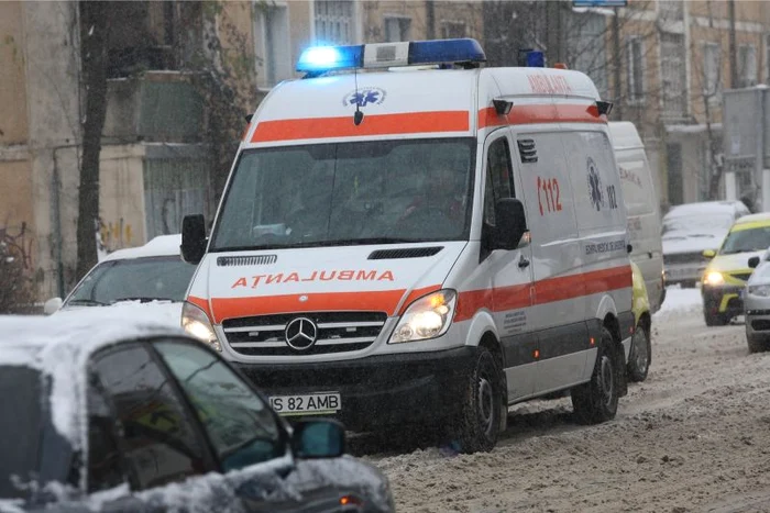 Craiova: Autosanitarele abia fac faţă cazurilor, în această perioadă.