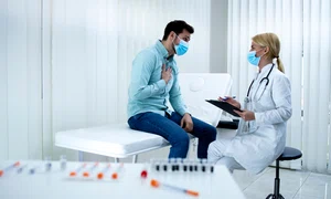 barbat la medic