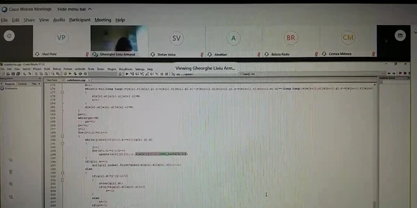 Imagini dintr-un curs al „Şcolii de vară IT - CNMB” - tabăra online de programare de la Vâlcea în care predau olimpici