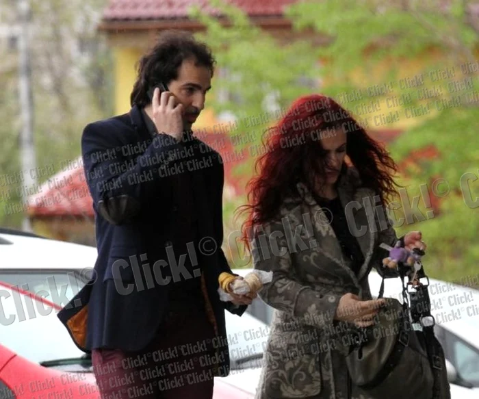 Flavius Buzilă şi-a rezolvat problemele la Evidenţa Populaţiei şi la Poştă. (Foto: Alex Muscaliu)