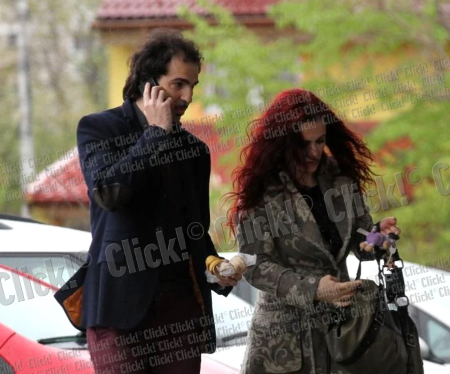 Flavius Buzilă şi-a rezolvat problemele la Evidenţa Populaţiei şi la Poştă. (Foto: Alex Muscaliu)