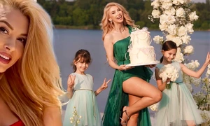 Banner Andreea Bălan