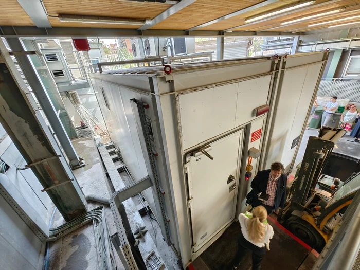 Centrul de date prefabricat containerizat de la Sagrada Familia creat de Schneider Electric.