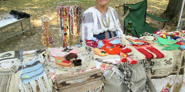 Râmnicu Vâlcea găzduieşte  cea de-a XVI- a ediţie a Târgului Meşterilor Populari din România