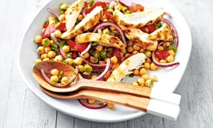 salata de pui cu naut jpeg