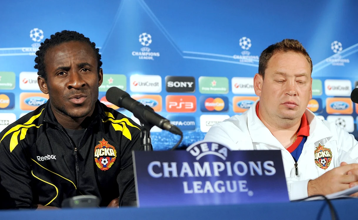 Seydou Doumbia, stânga, pe când juca pentru ȚSKA Moscova