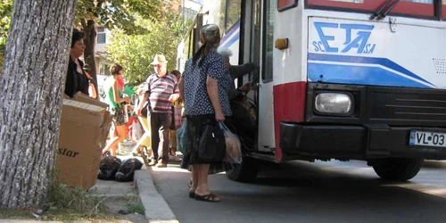 Vechile autobuze sunt veritabile piese de muzeu