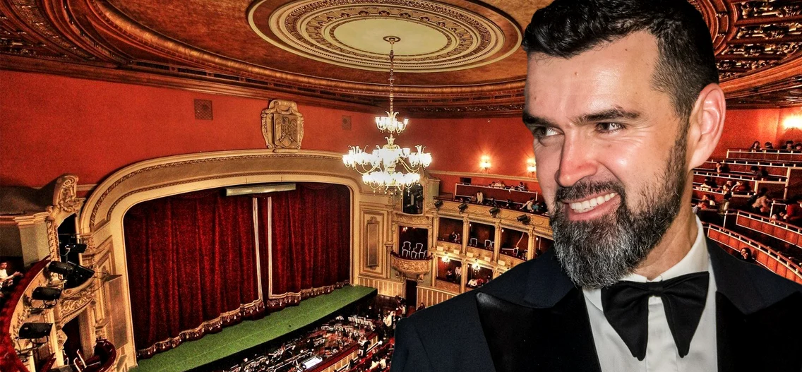 Tenorul Vlad Miriță susține că la Operă trebuie să ai o ținută elegantă