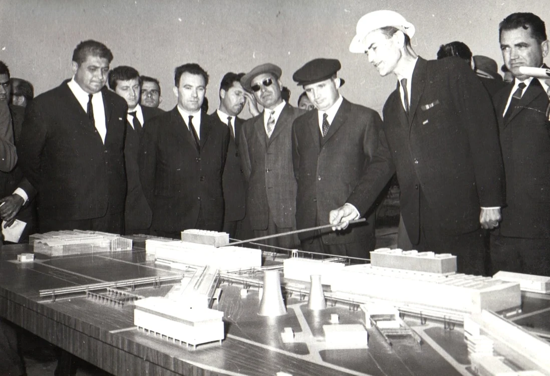 Ceauşescu şi macheta Combinatului