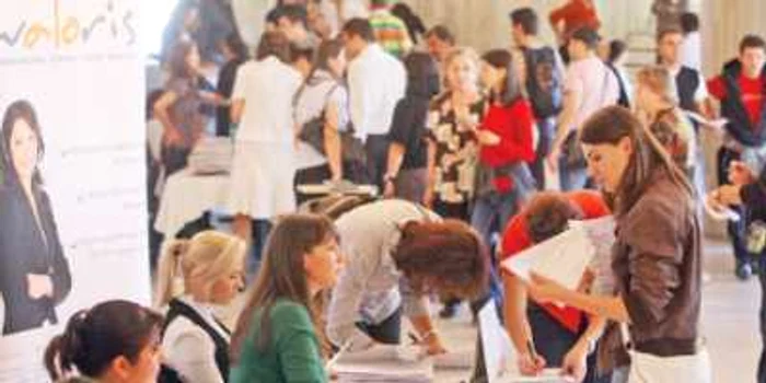 Joburi pentru studenţi