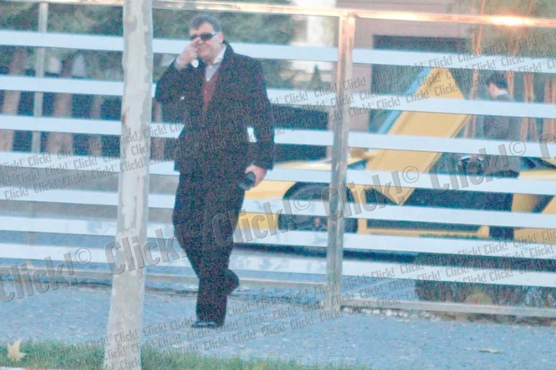 Nicorescu a  prezentat bijuteria  prietenilor săi