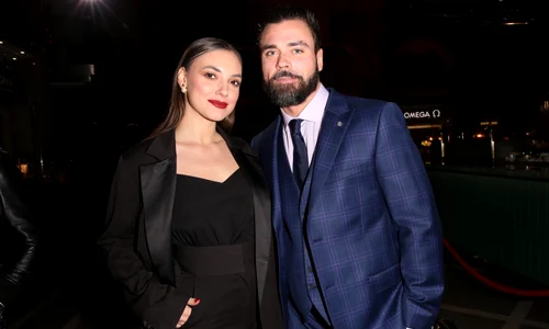 Andreea & Edward la show ul de modă 'Mythical Creatures', susţinut de Joshua Kane jpeg