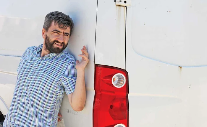 Bandajează-ţi rana şi ajută-i pe alţii!