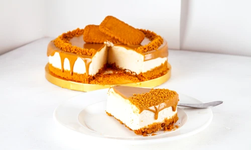 Tort cu biscuiti si caramel, Sursa foto shutterstock 1889440468 jpg