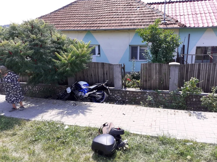 Motociclist de 33 de ani din Cluj a murit după mai bine de cinci ore de la producerea unui accident pe DN 67 în Vâlcea unde a acroşat un pieton de 13 ani Foto Adevărul