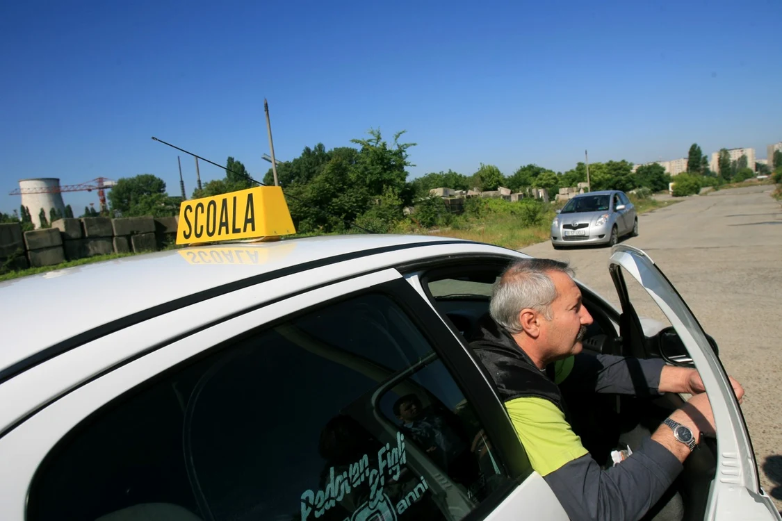 instructor auto