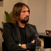 Dan Alexa Foto podcast fain&simplu png