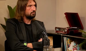 Dan Alexa Foto podcast fain&simplu png