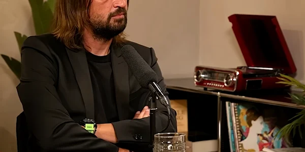 Dan Alexa Foto podcast fain&simplu png