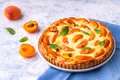 tarta caise istock jpg