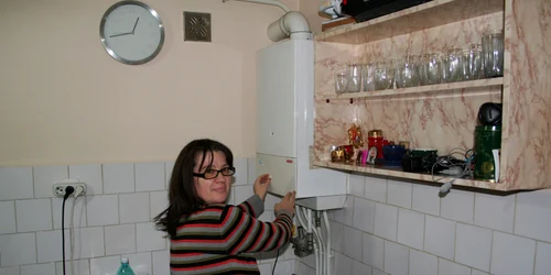 Cei cu centrale proprii vor trebui să plătească lunar câte 14 lei la Termica 