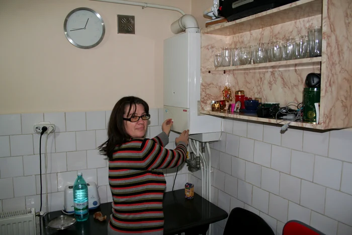 Cei cu centrale proprii vor trebui să plătească lunar câte 14 lei la Termica