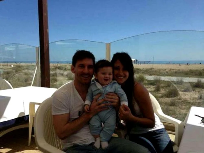 Lionel Messi alături de familia sa