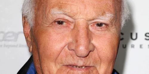 robert loggia foto hepta