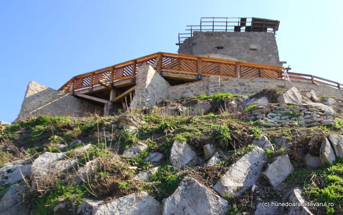 Cetatea Devei, după finalizarea lucrărilor de restaurare. FOTO: Daniel Guţă. ADEVĂRUL.