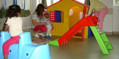 „Jocul este vital în recuperarea sănătăţii copilului“