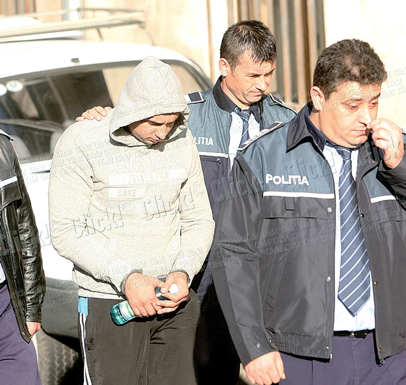 
    Ionuţ Tănăsoaia va fi  judecat în stare de arest  
