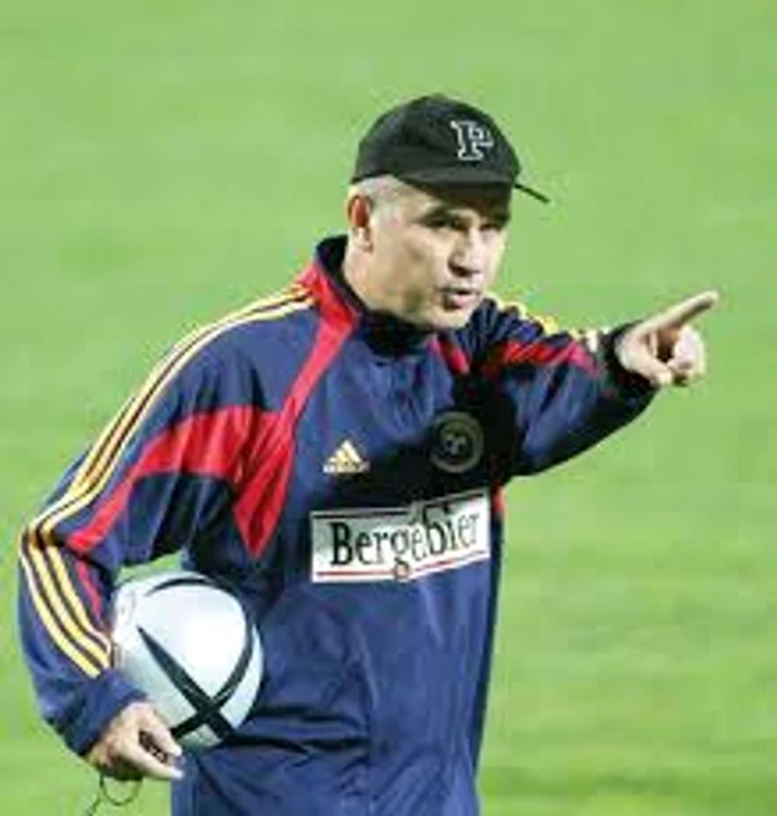 
    Anghel Iordănescu  