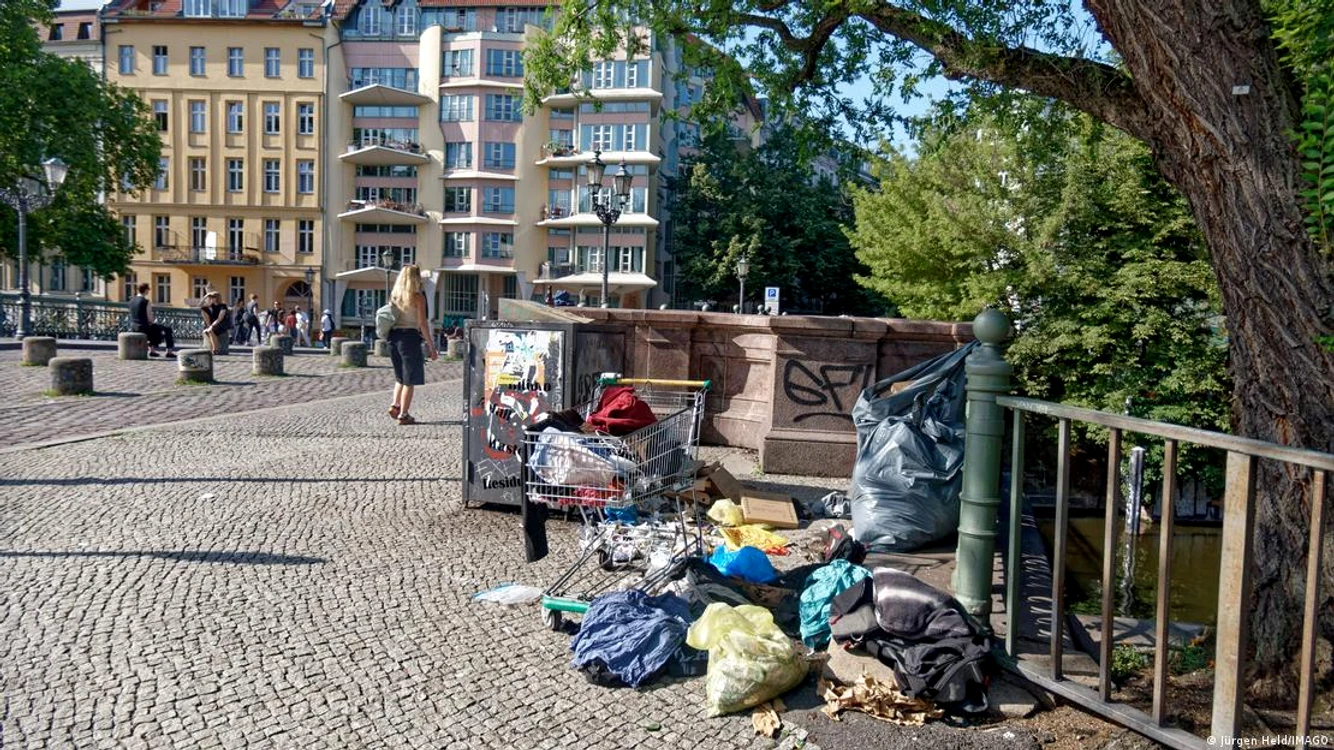 Străzile din districtul berlinez Kreuzberg sunt casă pentru mulţi oameni fără adăpost