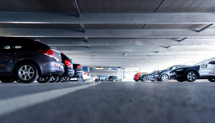 Moarte suspectă în parcarea unui supermarket din Voluntari / foto: arhiva Click!