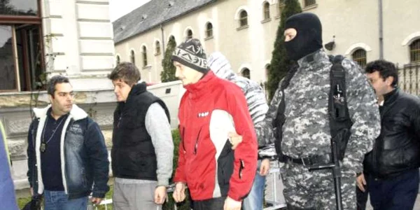 "Mafia cuprului" a fost adusă în faţa instanţei Tribunalului Hunedoara.